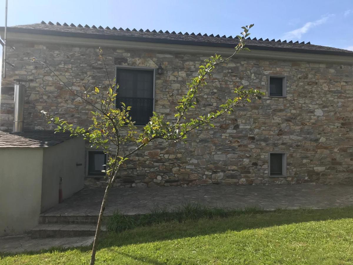 Pension Xacobe Cabreiros Exterior photo